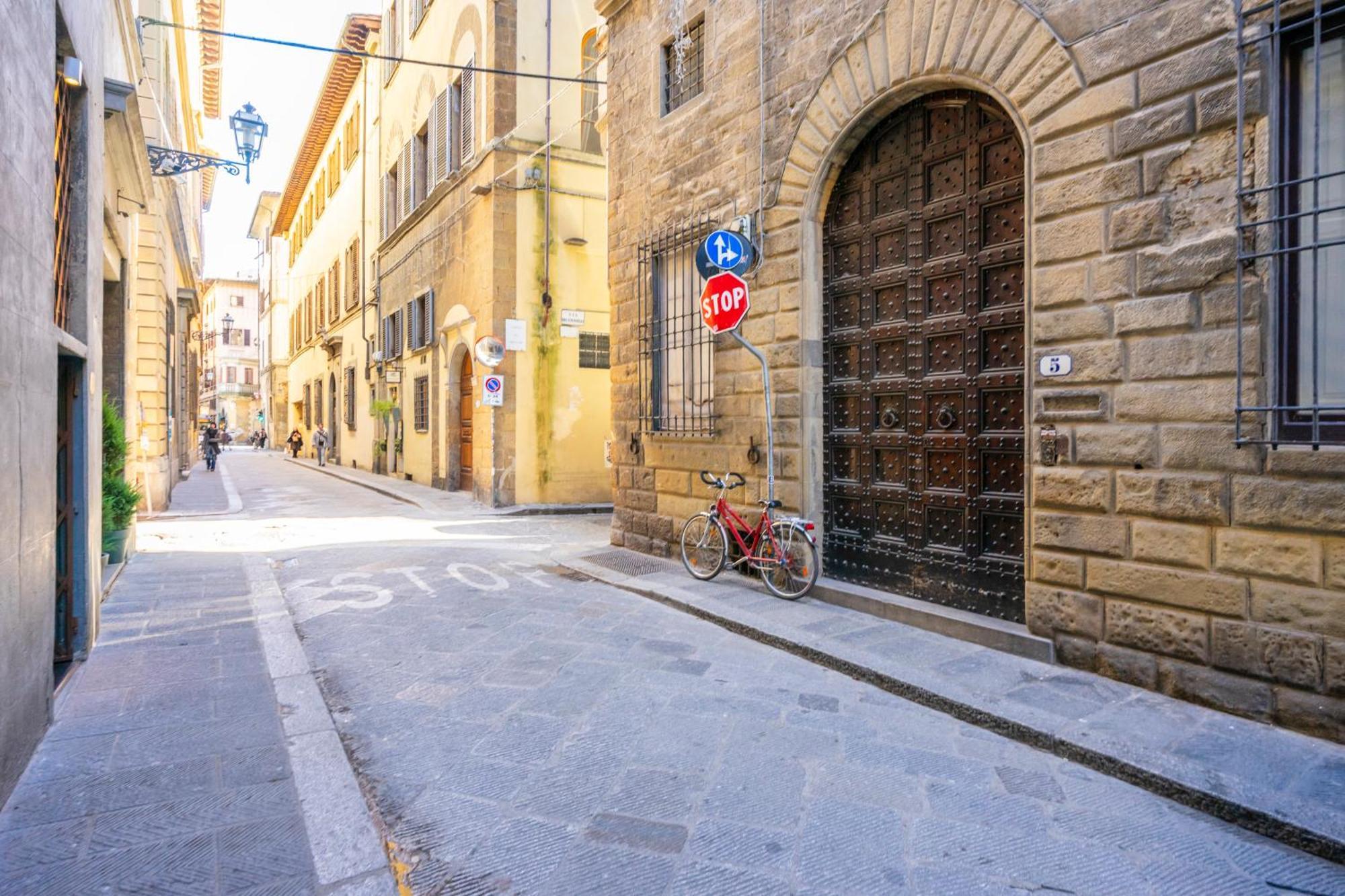 Appartamento Ponte Vecchio Con Posto Auto Su Richiesta فلورنس المظهر الخارجي الصورة